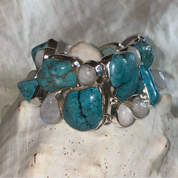 Gorgeous Tibetan Turquoise + Moonstone gem cluster statement cuff - Picture 4 of 14